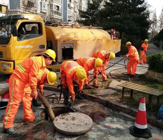 乌伊岭市政管道清淤